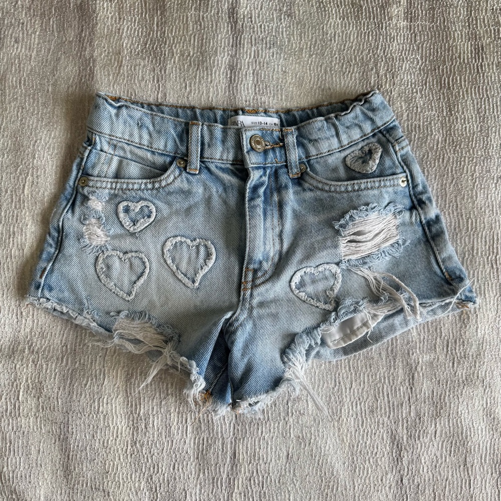 Zara Light Blue Girls Jean Shorts With Heart Accents, Size 13-14